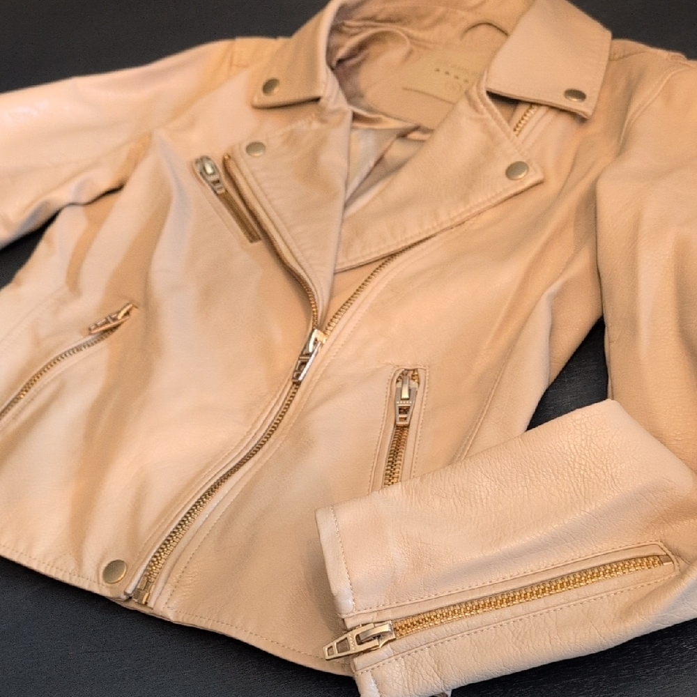 Blank NYC Tan Gold Jacket with Vintage Appeal - Picture 7 of 14